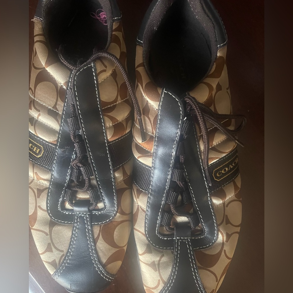 Women coach shoes 8.5M